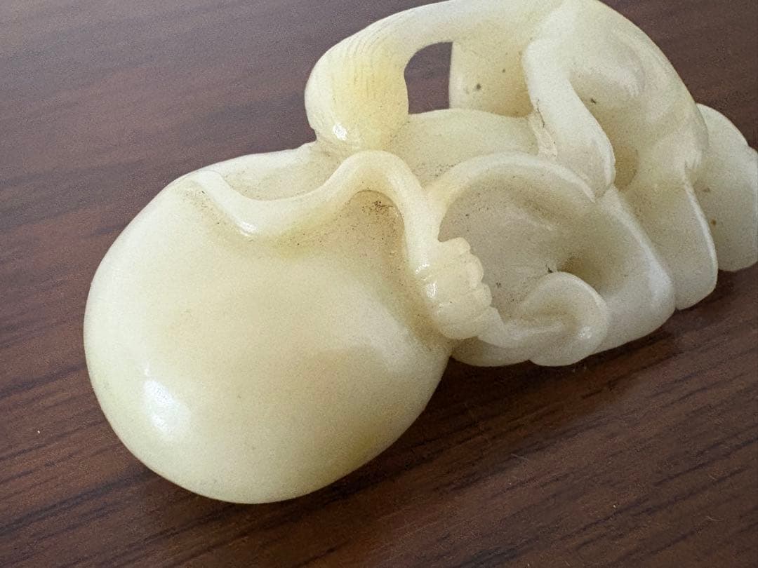 石？玉？の中国的置物　瓢箪に鼠　中国美術　5cm強　26g