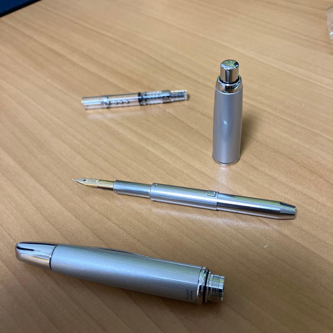 PILOT パイロット キャップレス 万年筆 シルバー F（細字） コンバーター