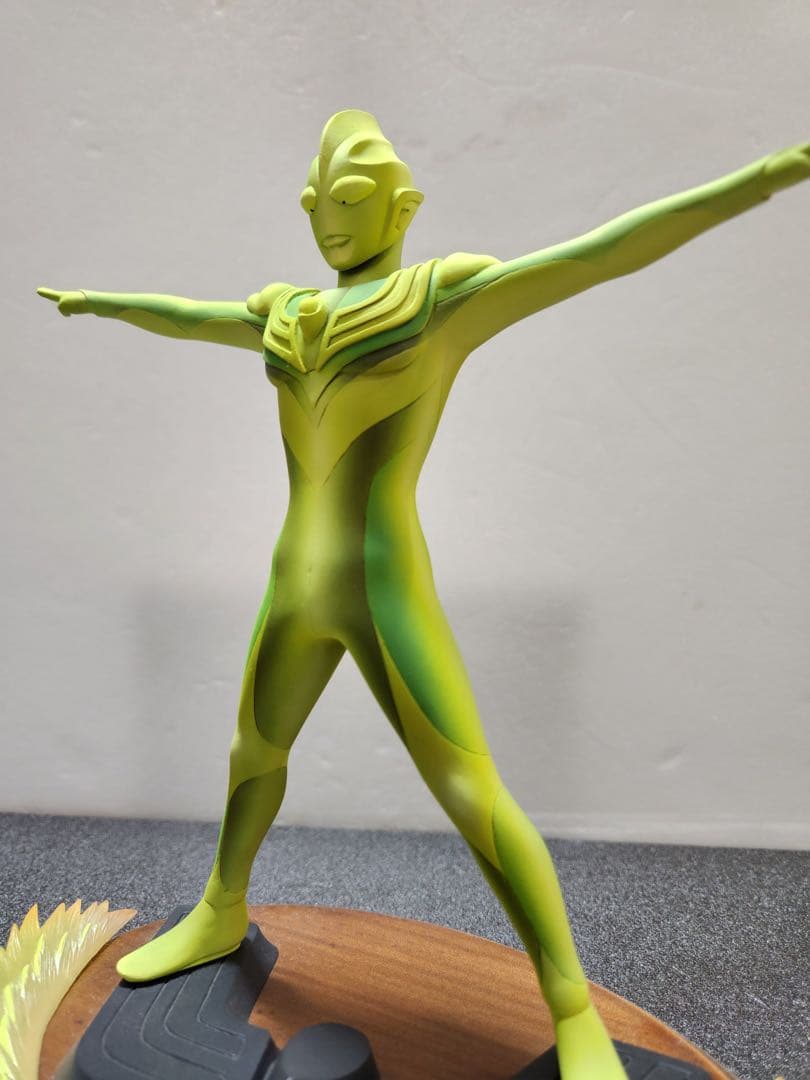 秘蔵コレクション！　ワンフェス限定グリッターティガ　レジン22cm 世界にひとつ