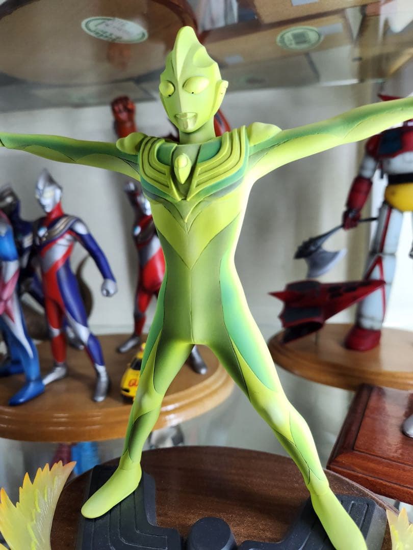 秘蔵コレクション！　ワンフェス限定グリッターティガ　レジン22cm 世界にひとつ