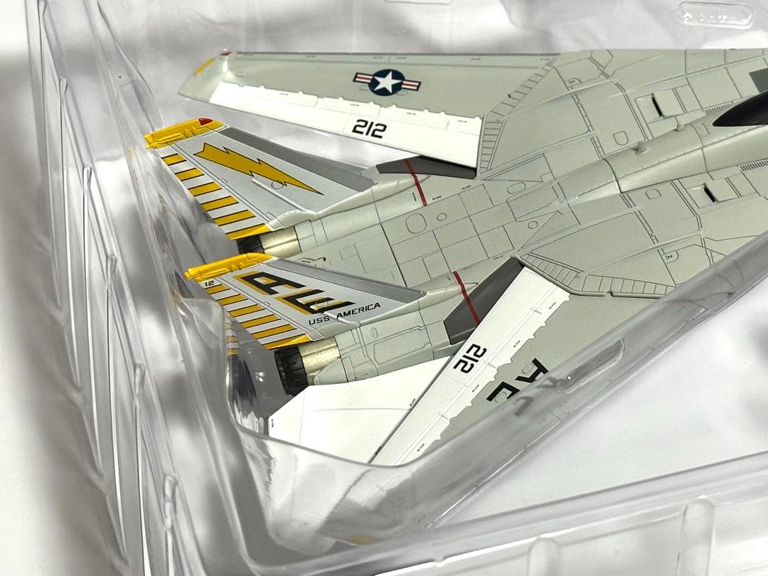 Calibre Wings 1/72 F-14A トムキャット VF-142