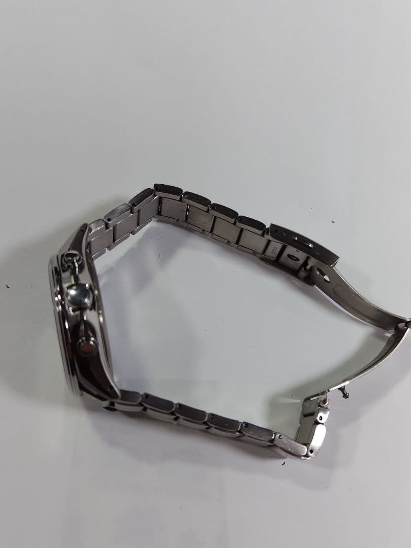 シチズン　アテッサ　エコドライブ　軽量スーパーチタン製　 電波時計