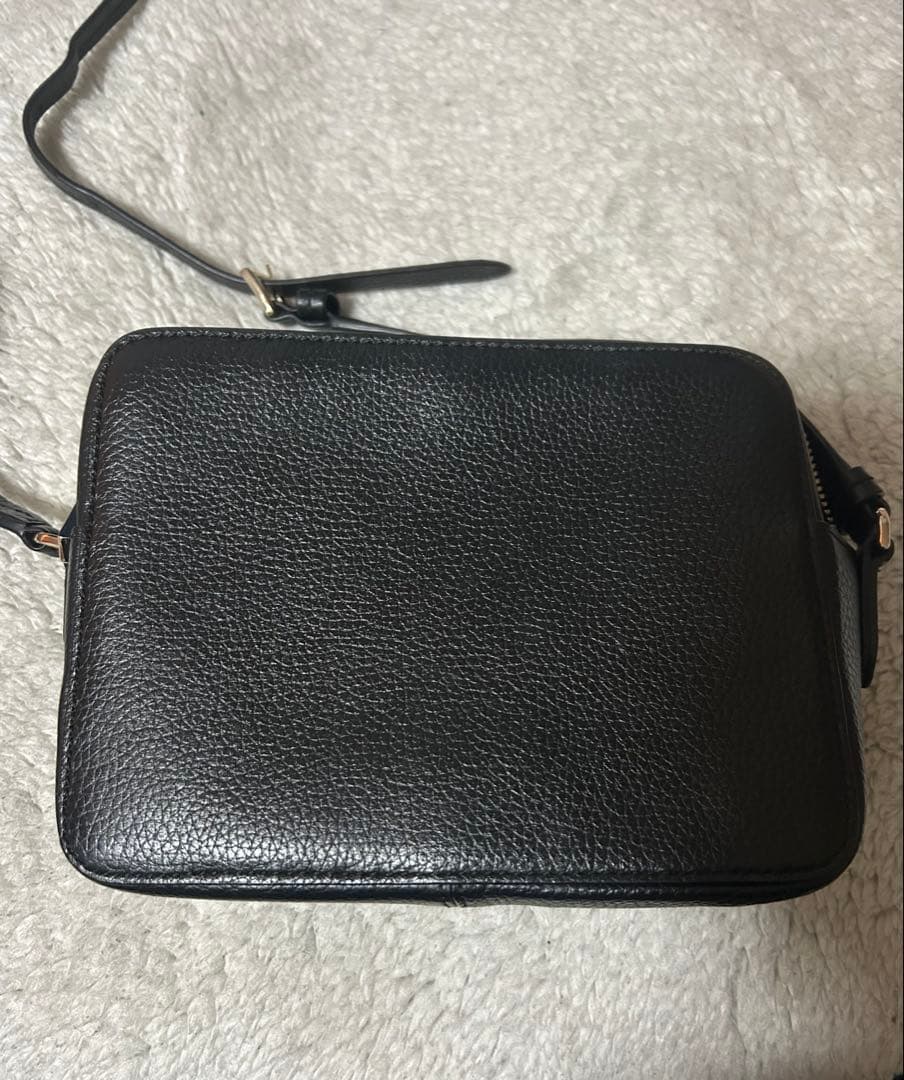 Kate Spade 黒 ショルダーバッグ タッセル付き　アメリカで購入
