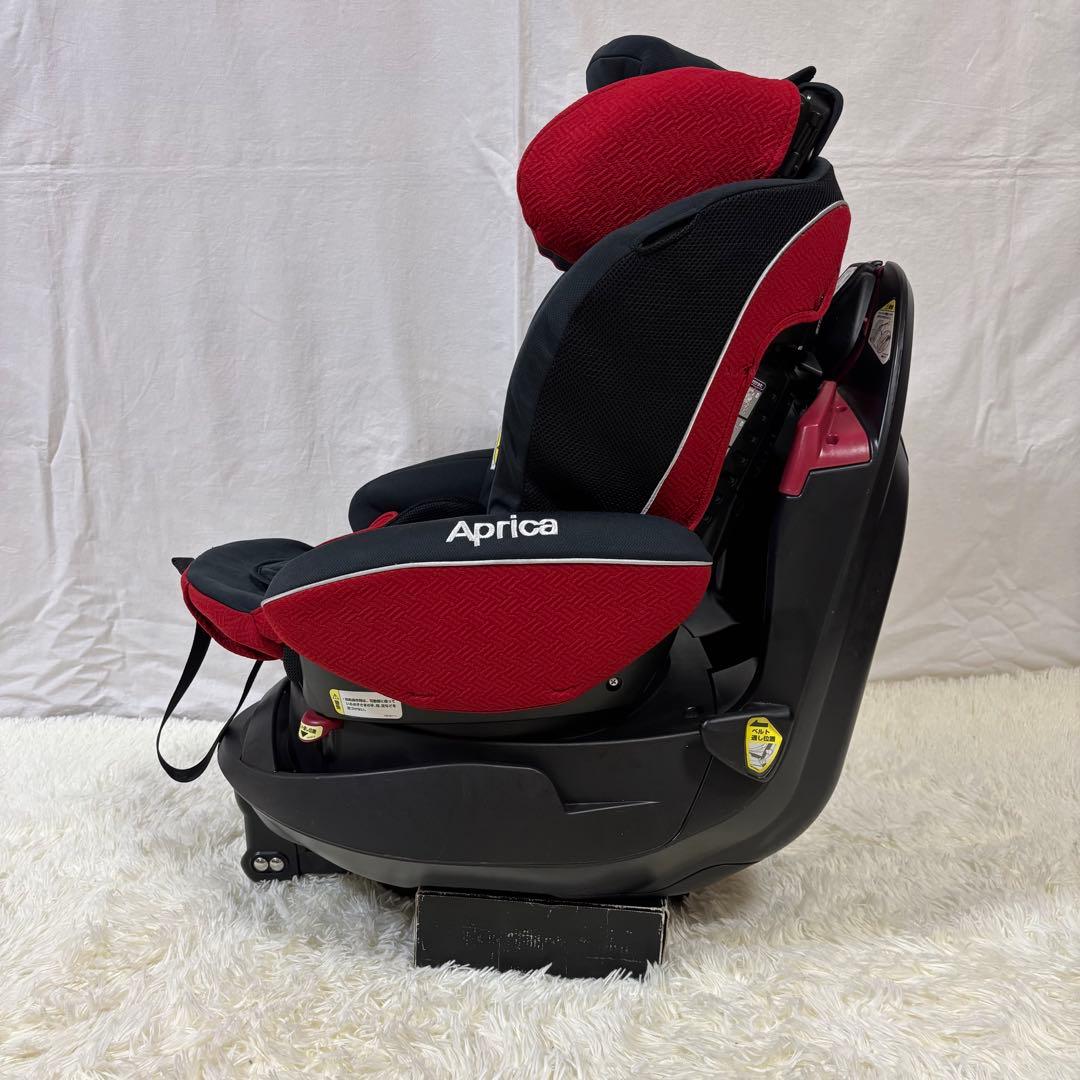 【美品】アップリカ チャイルドシート フラディアグロウDX シックブラック
