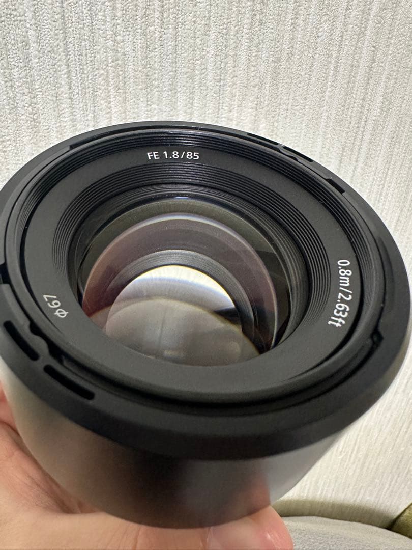 Sony FE 1.8/85 Eマウントレンズ