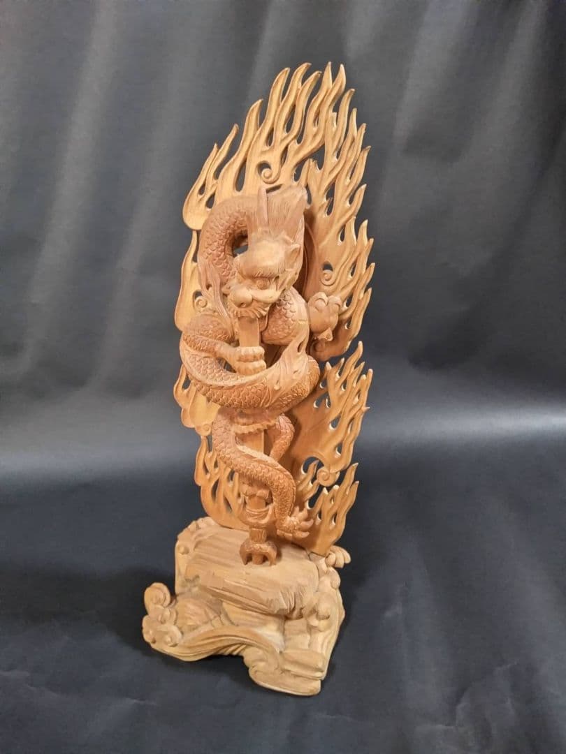 龍神、手彫り　剣龍　倶利伽羅不動尊像