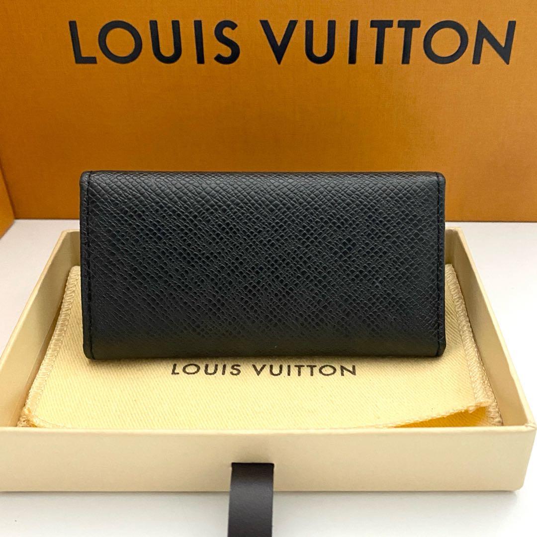 使用わずか　ルイヴィトン　タイガ　キーケース　ミュルティクレ4