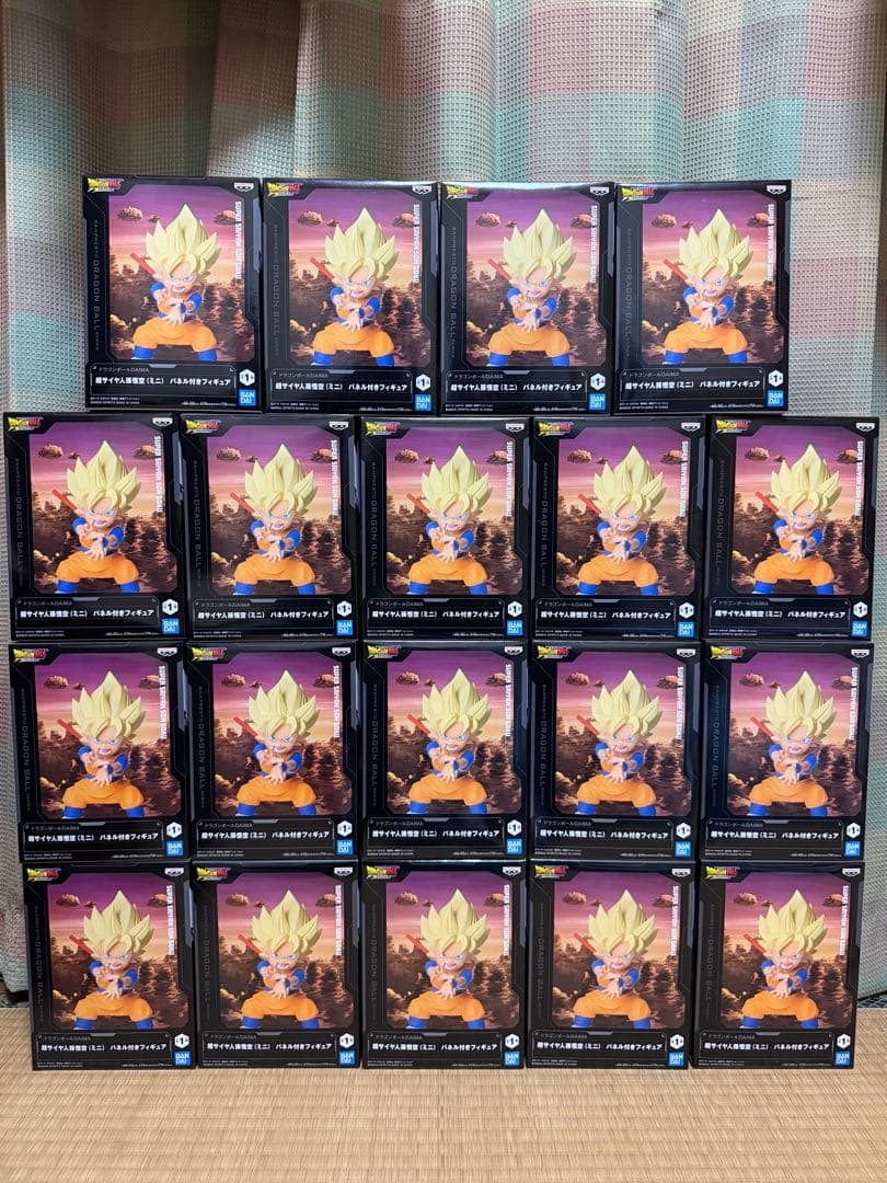 ドラゴンボールDAIMA パネル付きフィギュア 超サイヤ人孫悟空