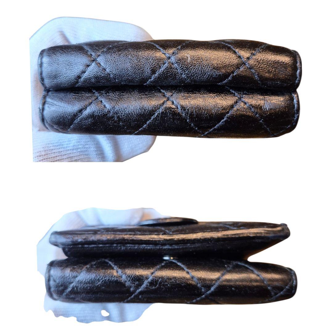 CHANEL　シャネル　マトラッセ　シルバー金具　Wホックフラップ　三つ折り財布