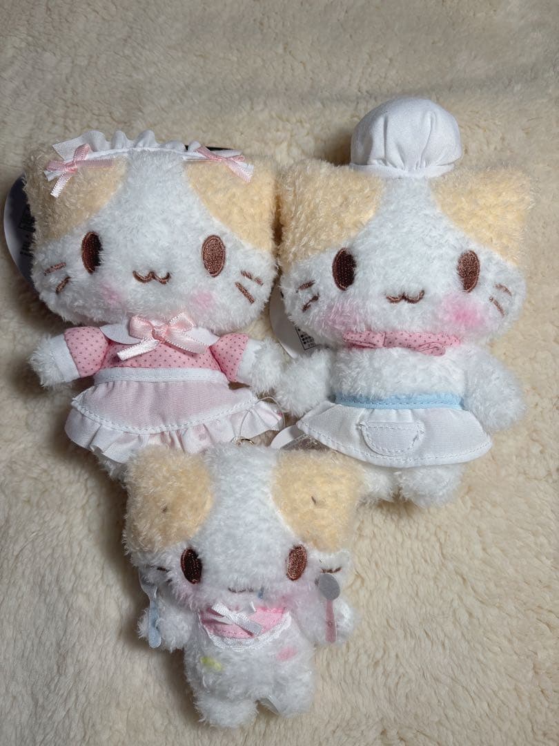 マシュマロみたいなふわふわにゃんこ カラビナ付きマスコットふるふるマスコット3点