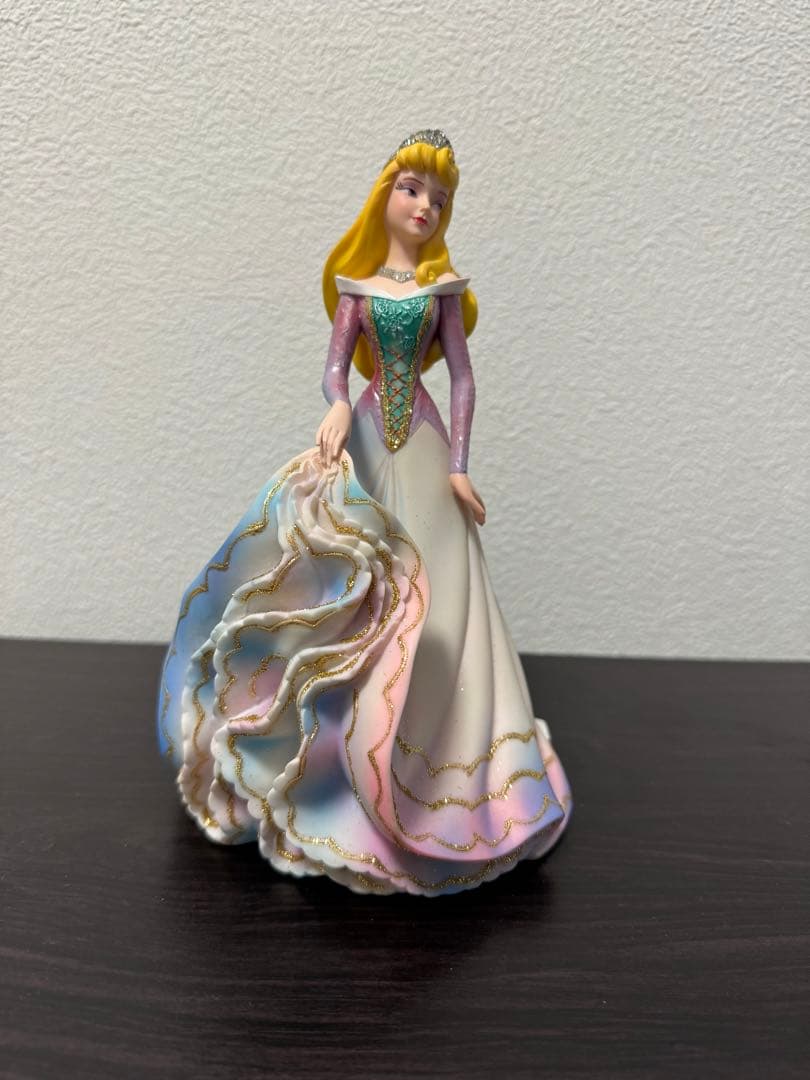 オーロラ姫　エネスコショーケースフィギュア