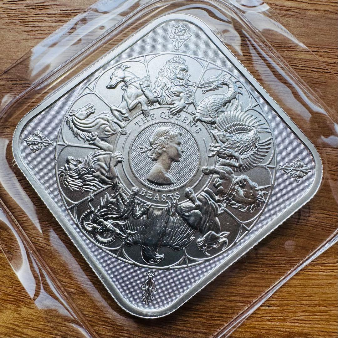 クイーンズビースト　コンプリーター　1オンス　各2枚づつ　（計4オンス）