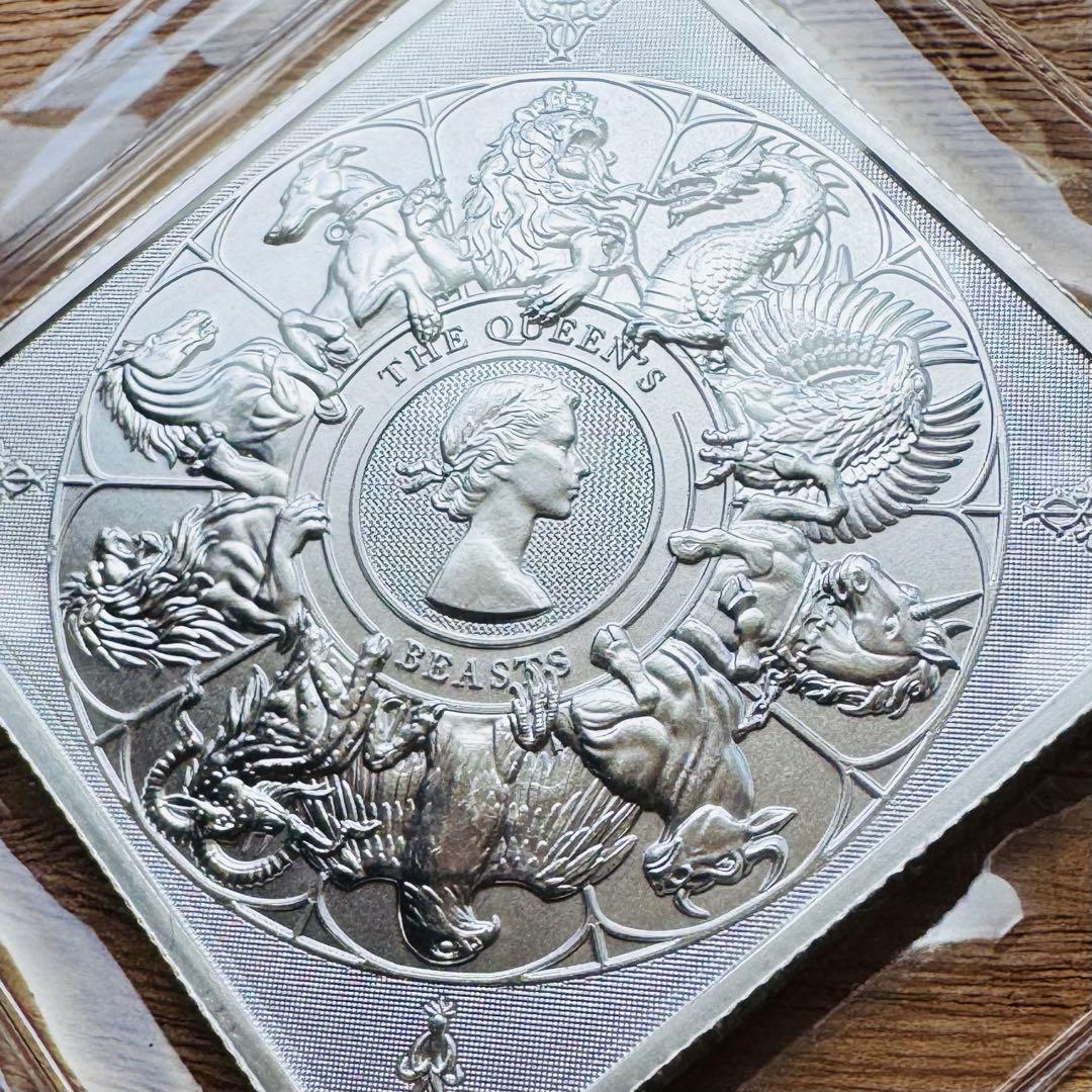 クイーンズビースト　コンプリーター　1オンス　各2枚づつ　（計4オンス）