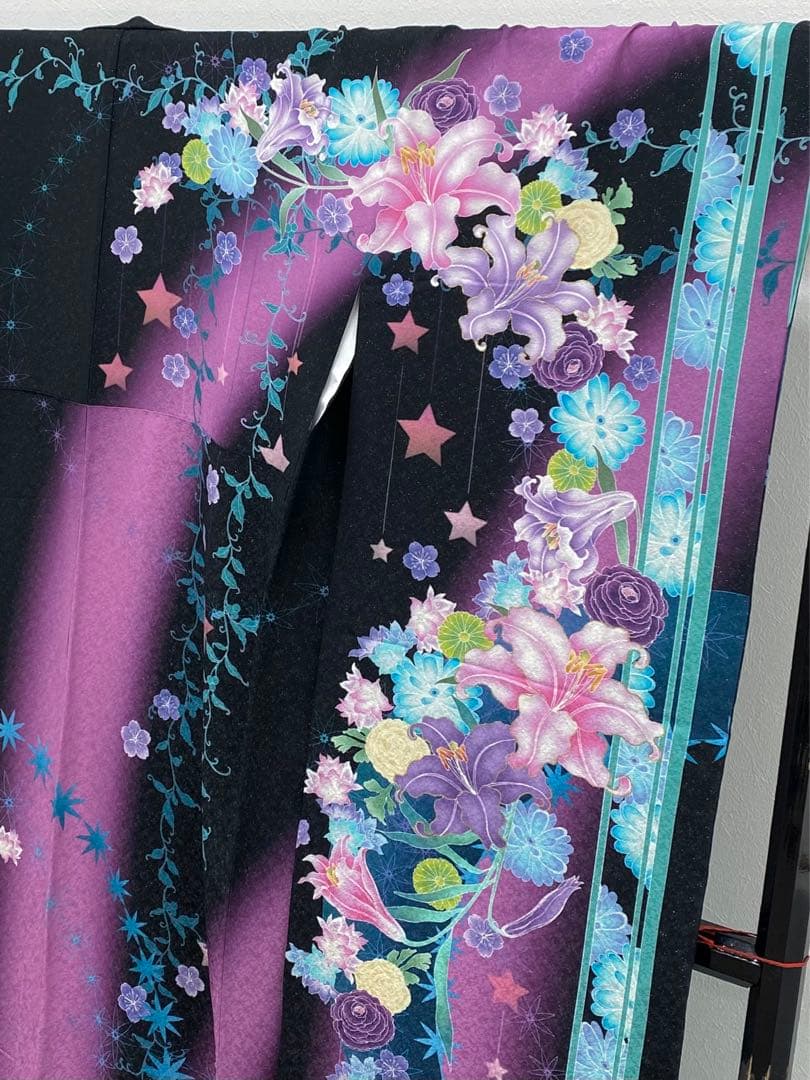 振袖 豪華 銀通し 刺繍 金彩 紋意匠 百合 身丈166cm