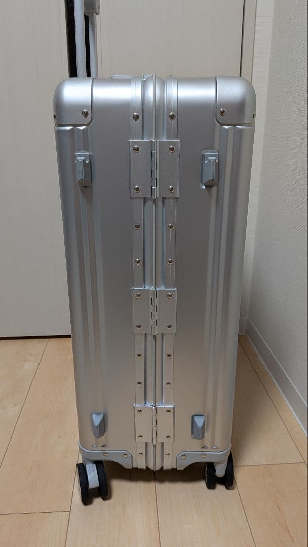 ベンツ スーツケース 65L シルバー リモワ