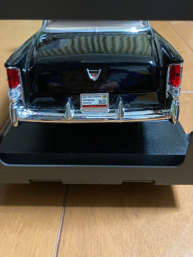 Maisto Chrysler 300B (1956) ミニカー