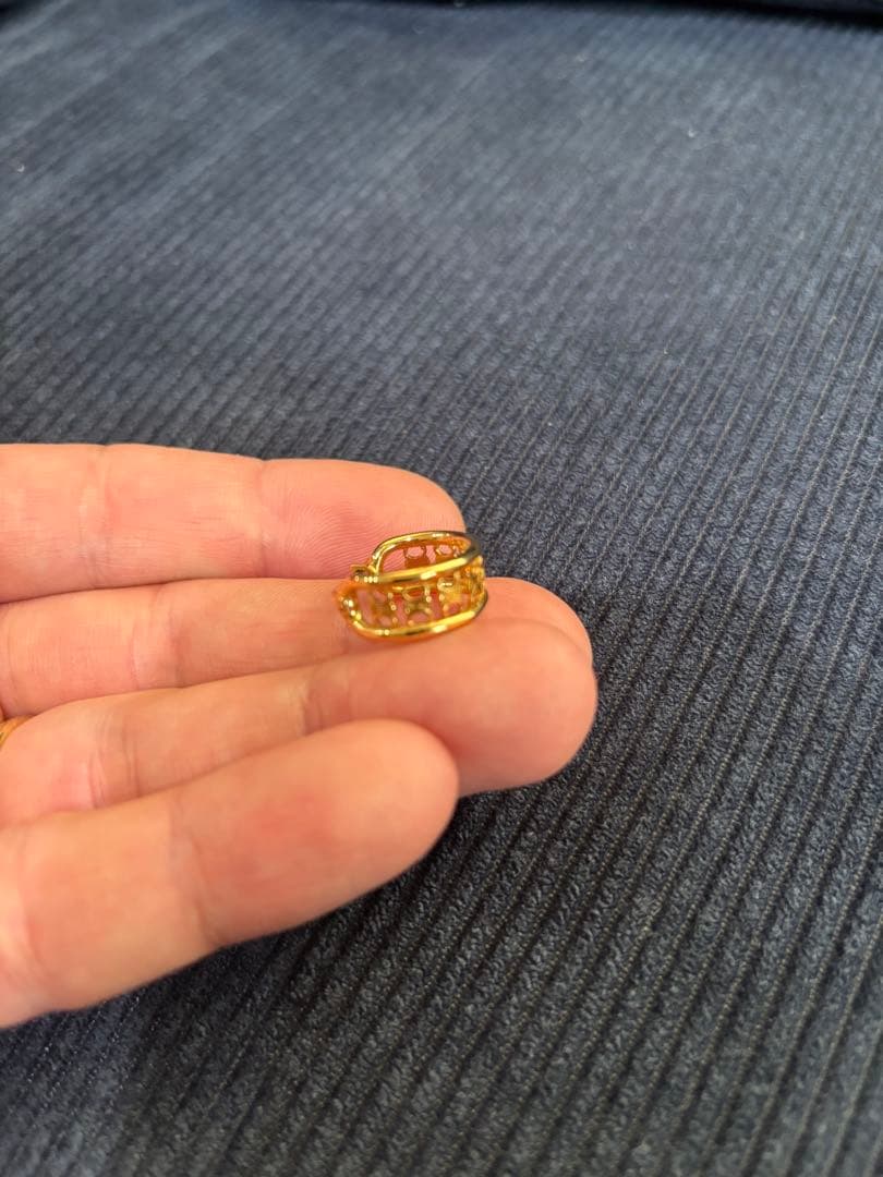 セリーヌ　ピアス　片耳