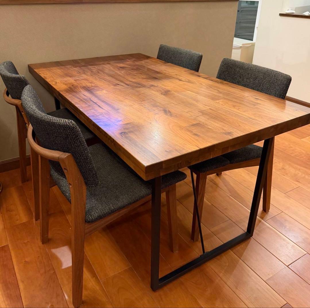 【大阪引取希望】【中古】木製ダイニングテーブルと4脚チェアセット