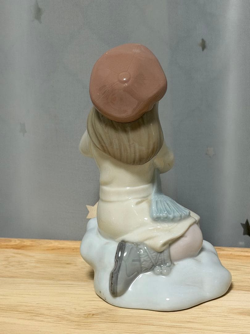 リヤドロ　少女と仔犬　冬　雪　手袋