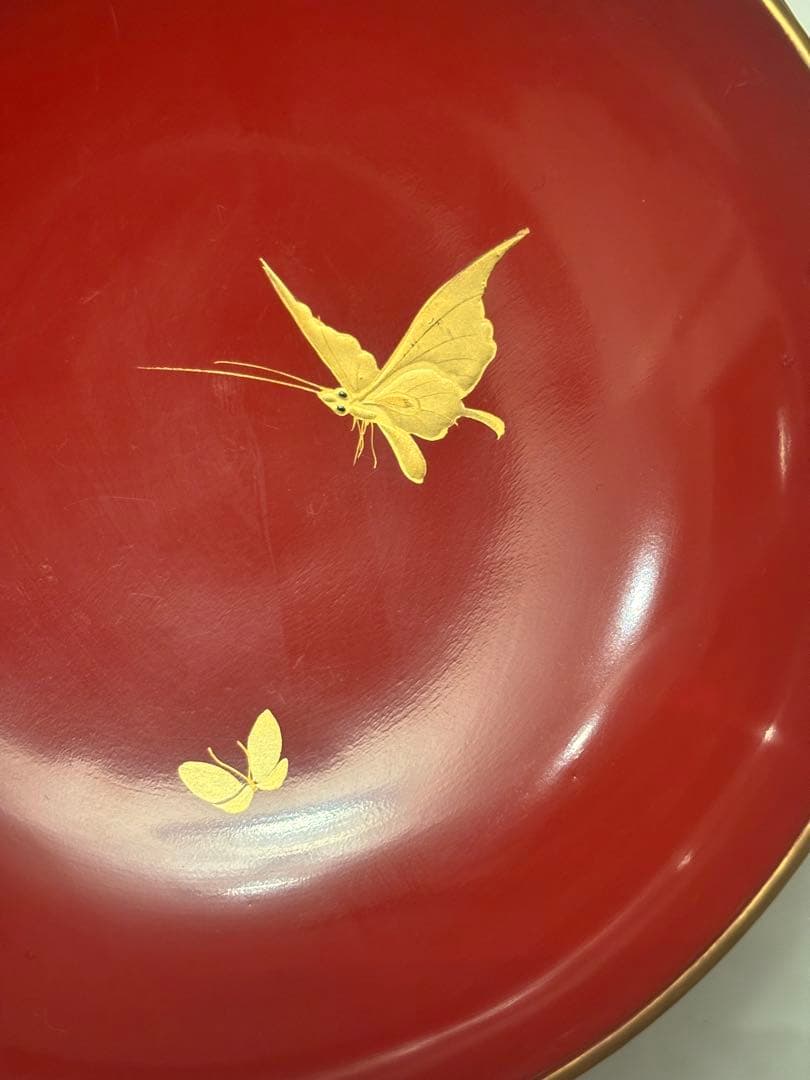 金彩がふんだんに使われたお花と蝶々が芸術的で絢爛豪華な木製輪島お椀2客