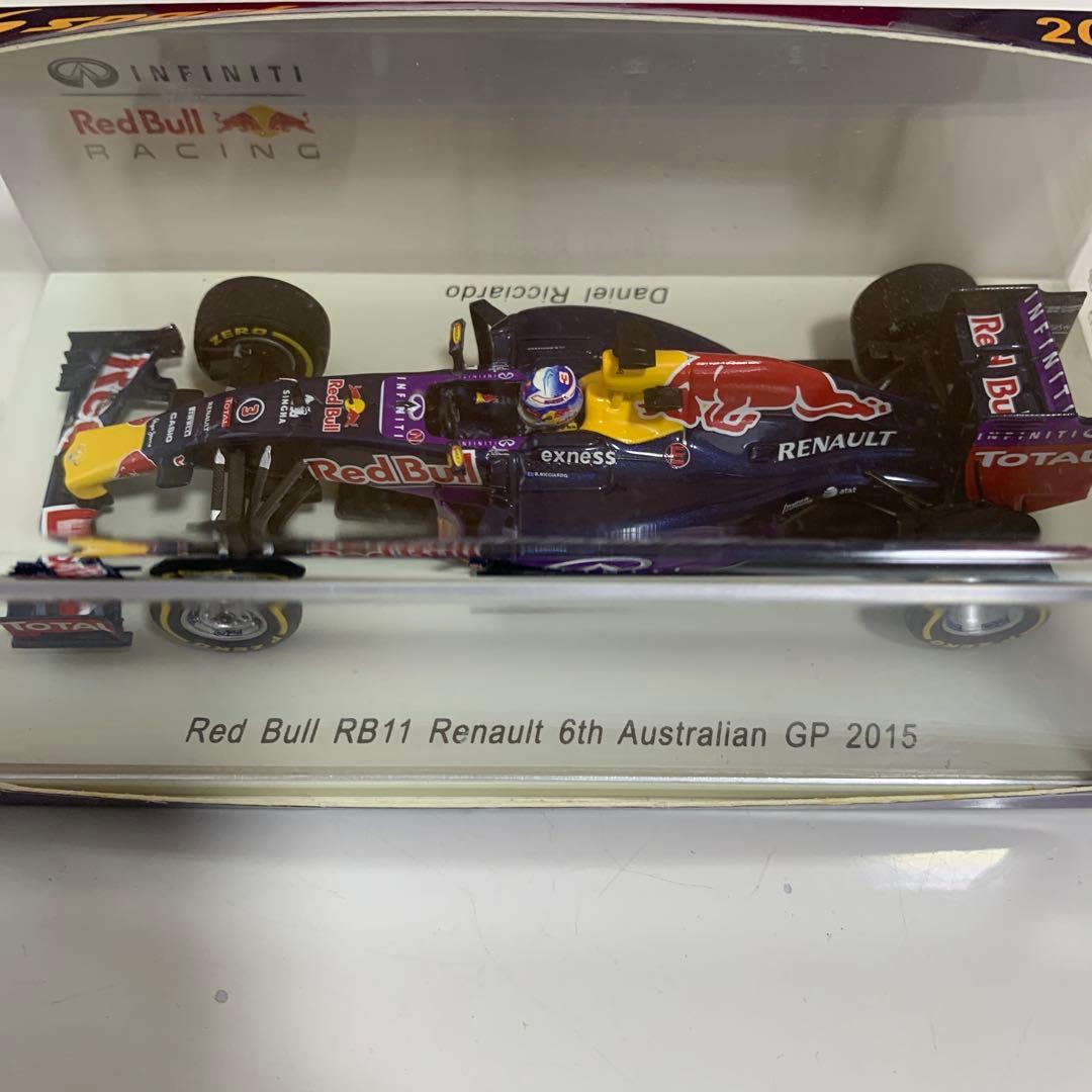 F1 15年ベテル、フェルスタッペン、ハミルトン（ワールドチャンピオン）リカルド