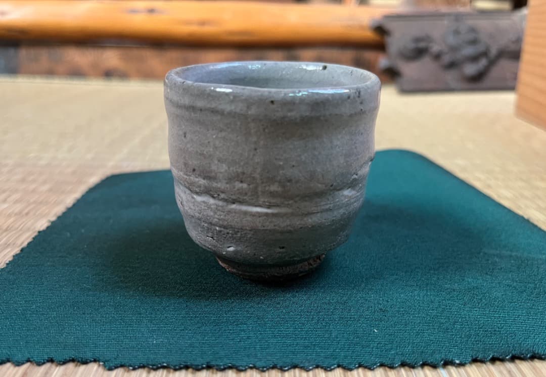 西岡小十（小次郎窯）　絵唐津　ぐい呑