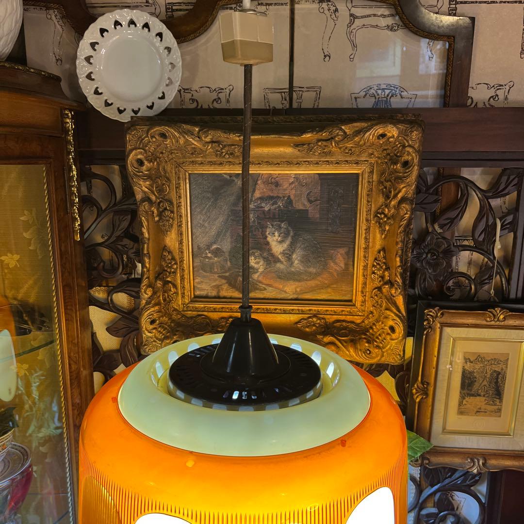 昭和レトロ　オレンジとクリーム色のペンダントライト