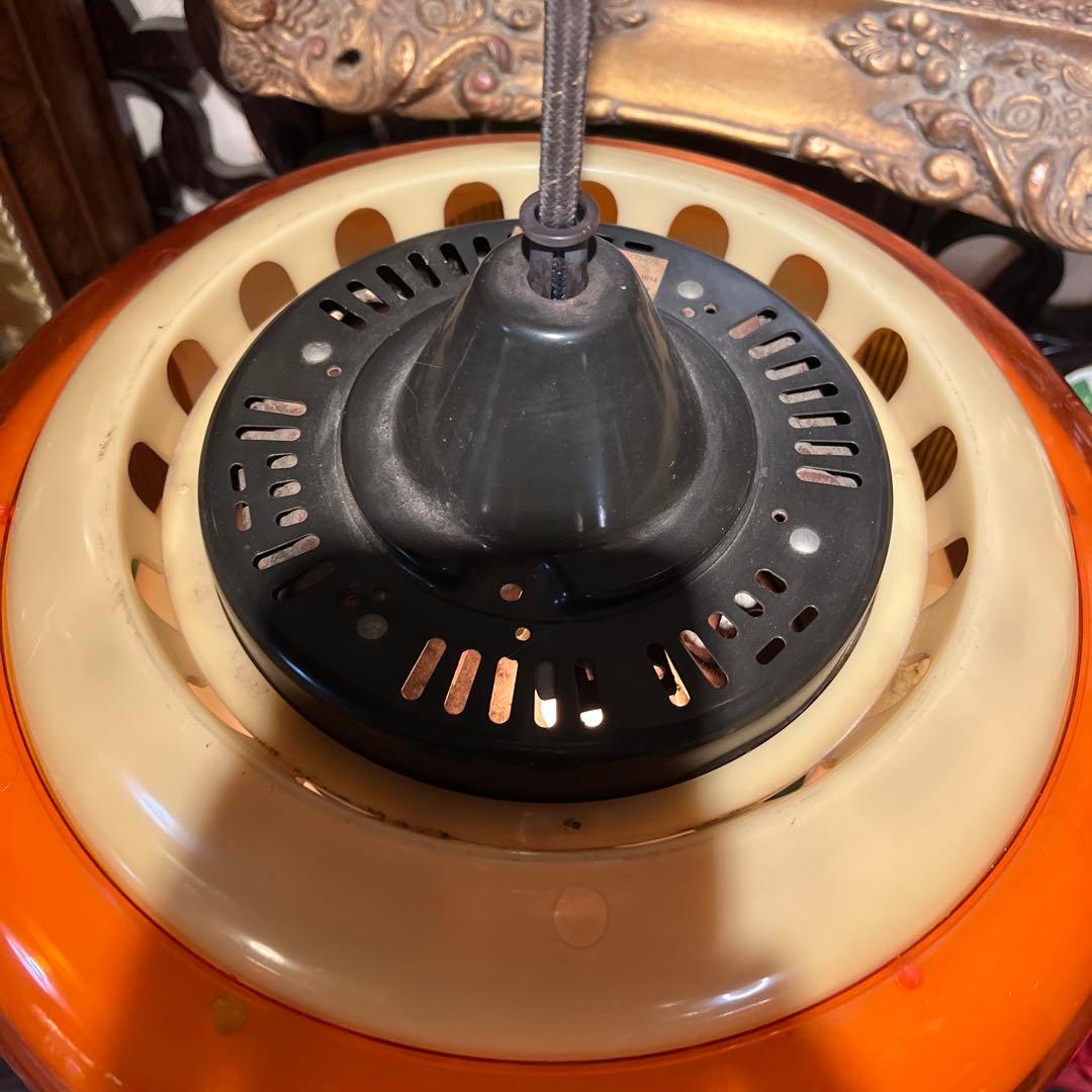 昭和レトロ　オレンジとクリーム色のペンダントライト