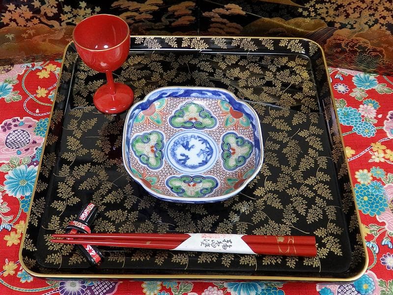 大聖寺伊万里　金襴手　毘沙門亀甲紋に松竹梅　四方角皿３枚　C775AS-fbbj