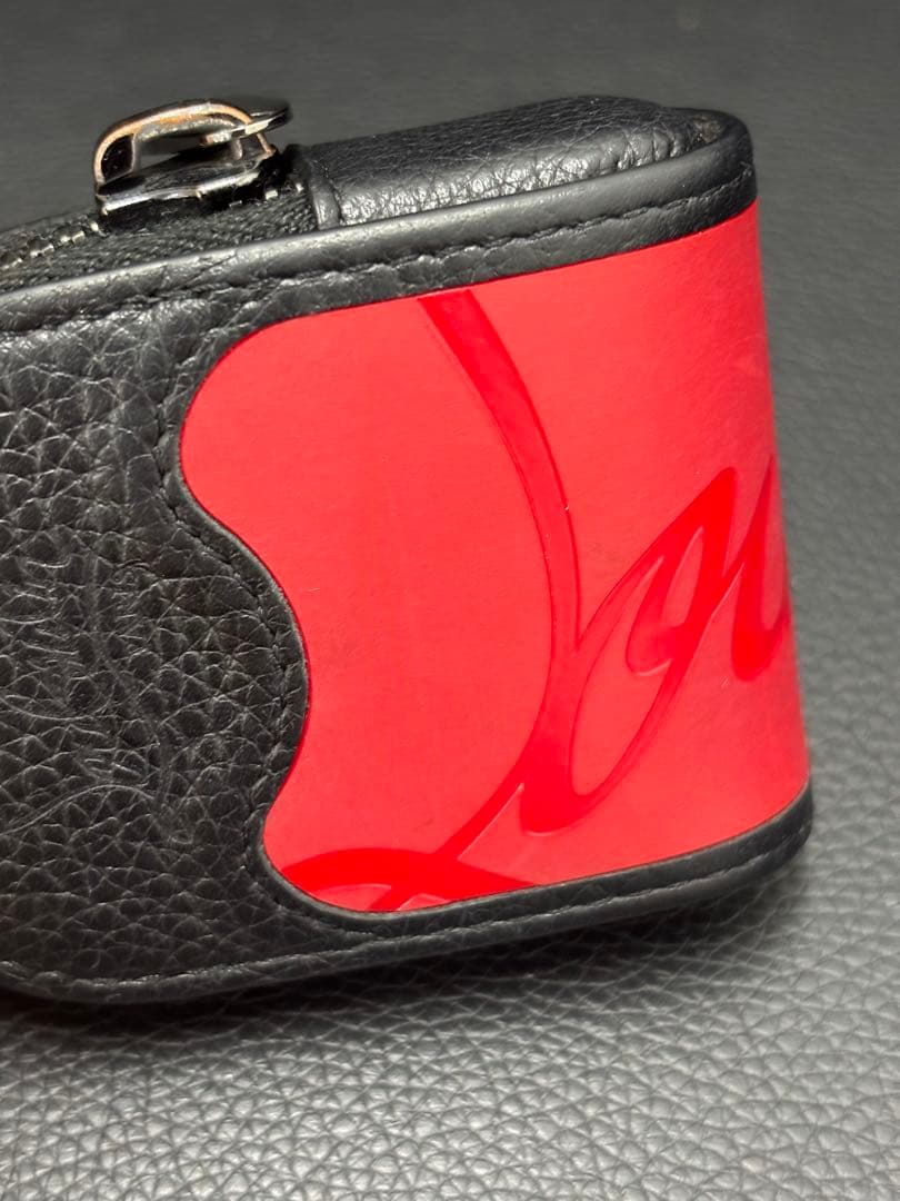 Christian Louboutin AirPodsケース 赤黒