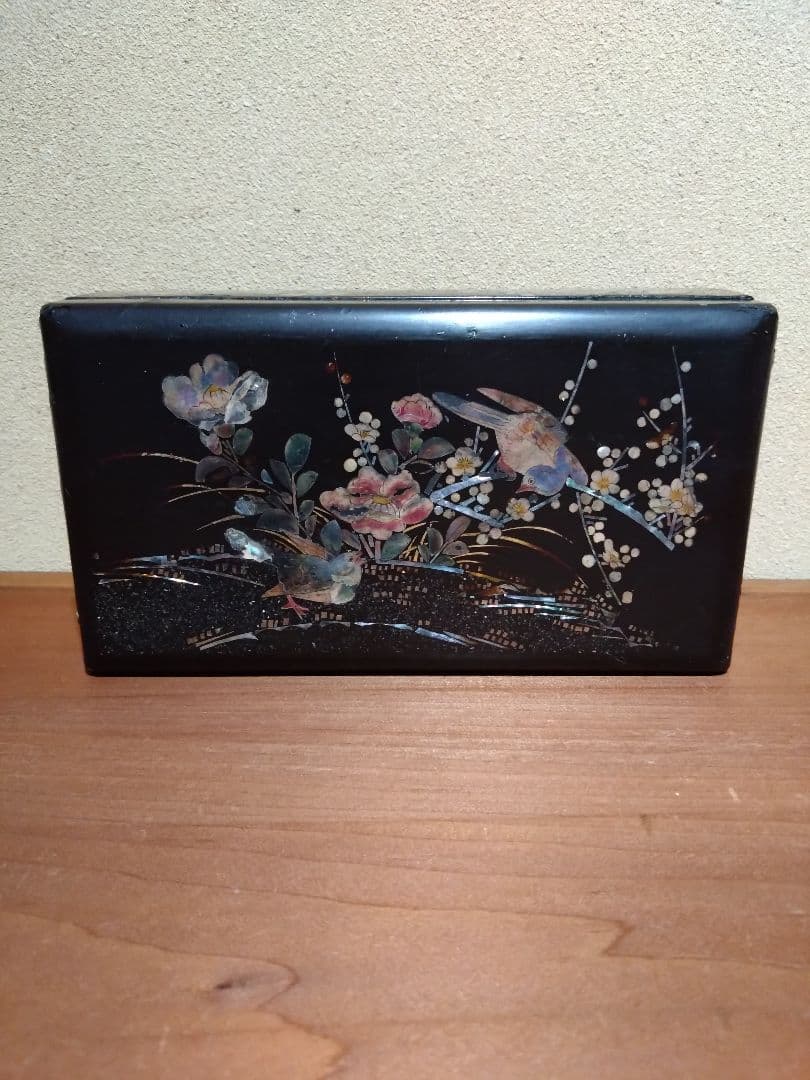 梶井さん専用です。江戸時代 長崎螺鈿 梅と鶯 花紋 小箱