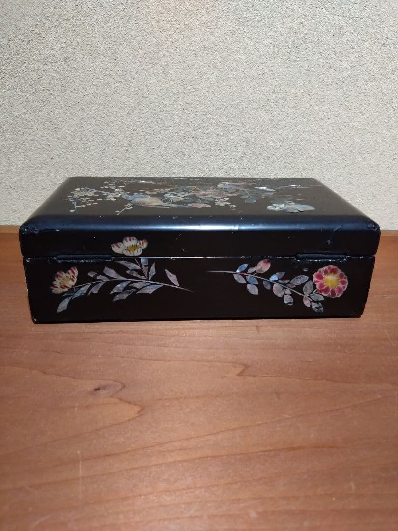 梶井さん専用です。江戸時代 長崎螺鈿 梅と鶯 花紋 小箱