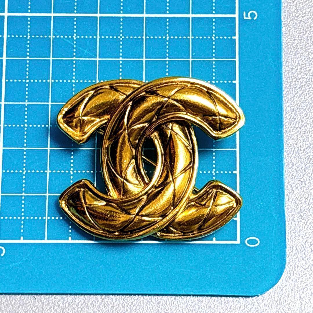 【美品】シャネル CHANEL ブローチ マトラッセ ココマーク ゴールド