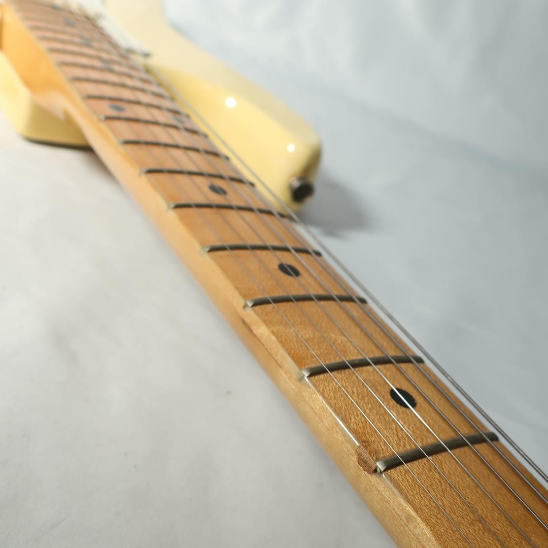 Founder ELECTRIC CUSTOM ストラトタイプ エレキ 弦交換済