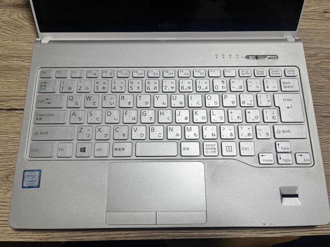 【翔歩】Fujitsu LifeBook SH90/C3 ノートパソコン
