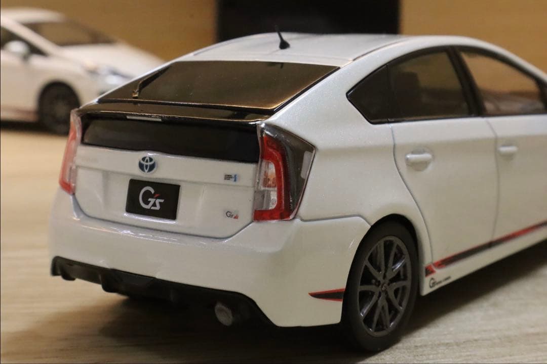 G's PRIUS 070 プリウス カラーサンプル ミニカー 1/30 GS