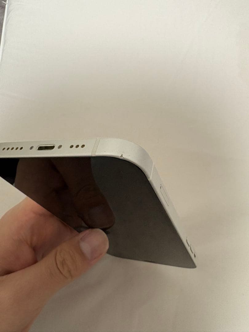 Apple iPhone 12 スターライト　本体