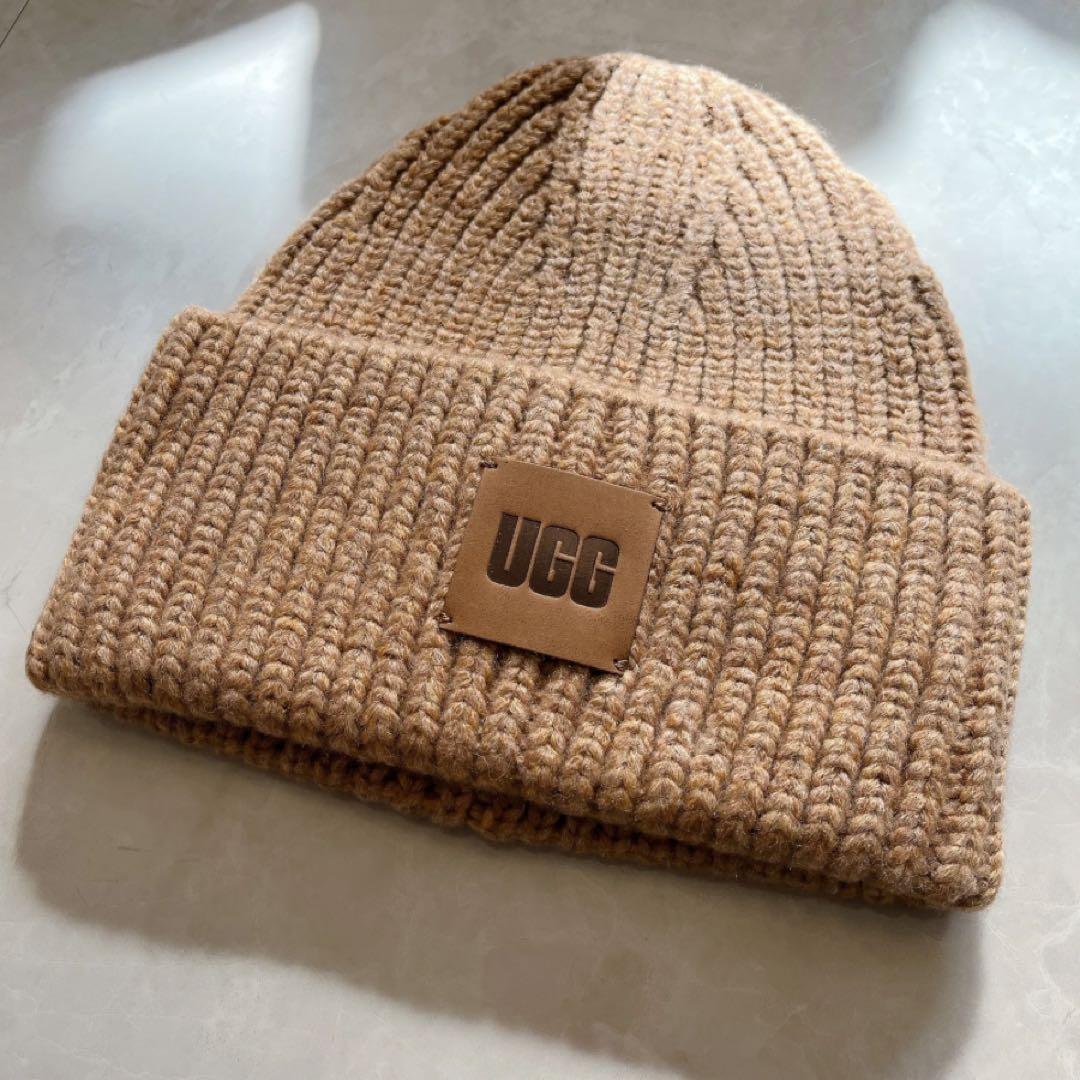 新品未使用 UGG ニット帽 キャメル