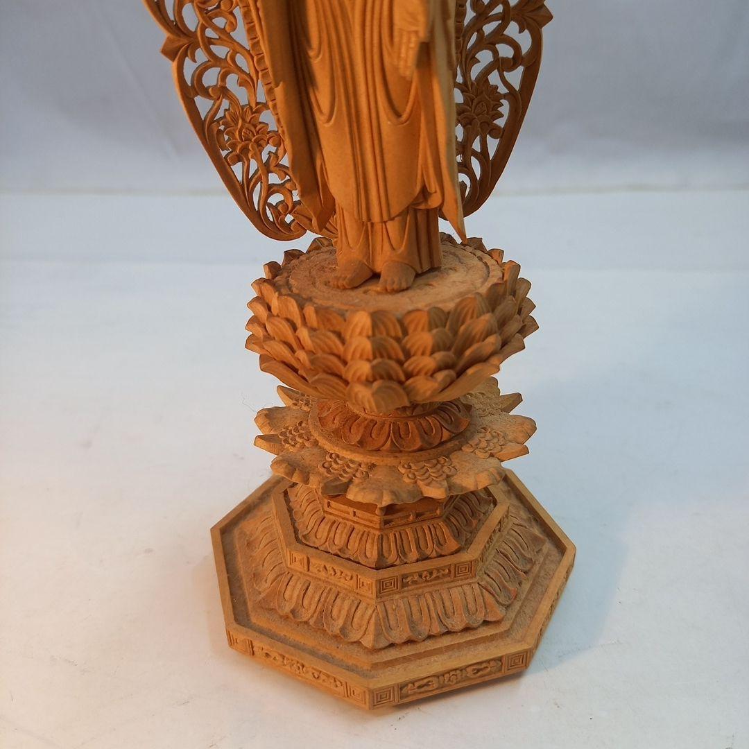 木彫の仏像　阿弥陀如来(あみだにょらい)　立像