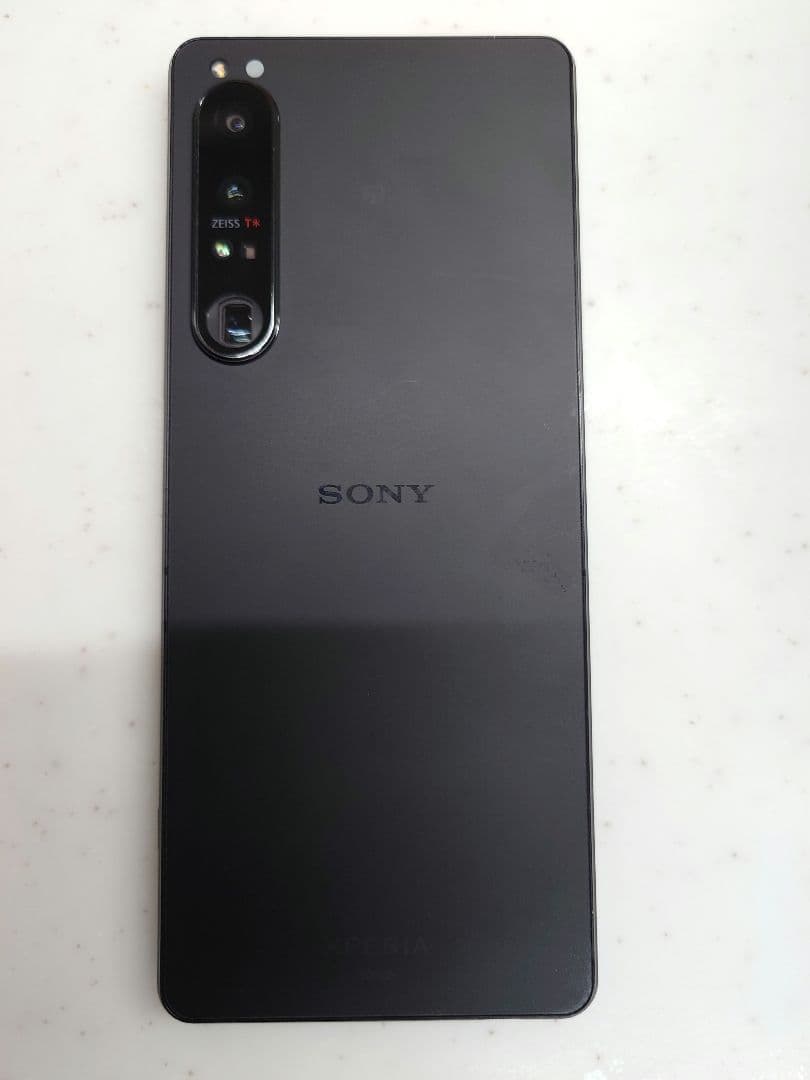 Xperia1Ⅳ　au版　純正ケース付き