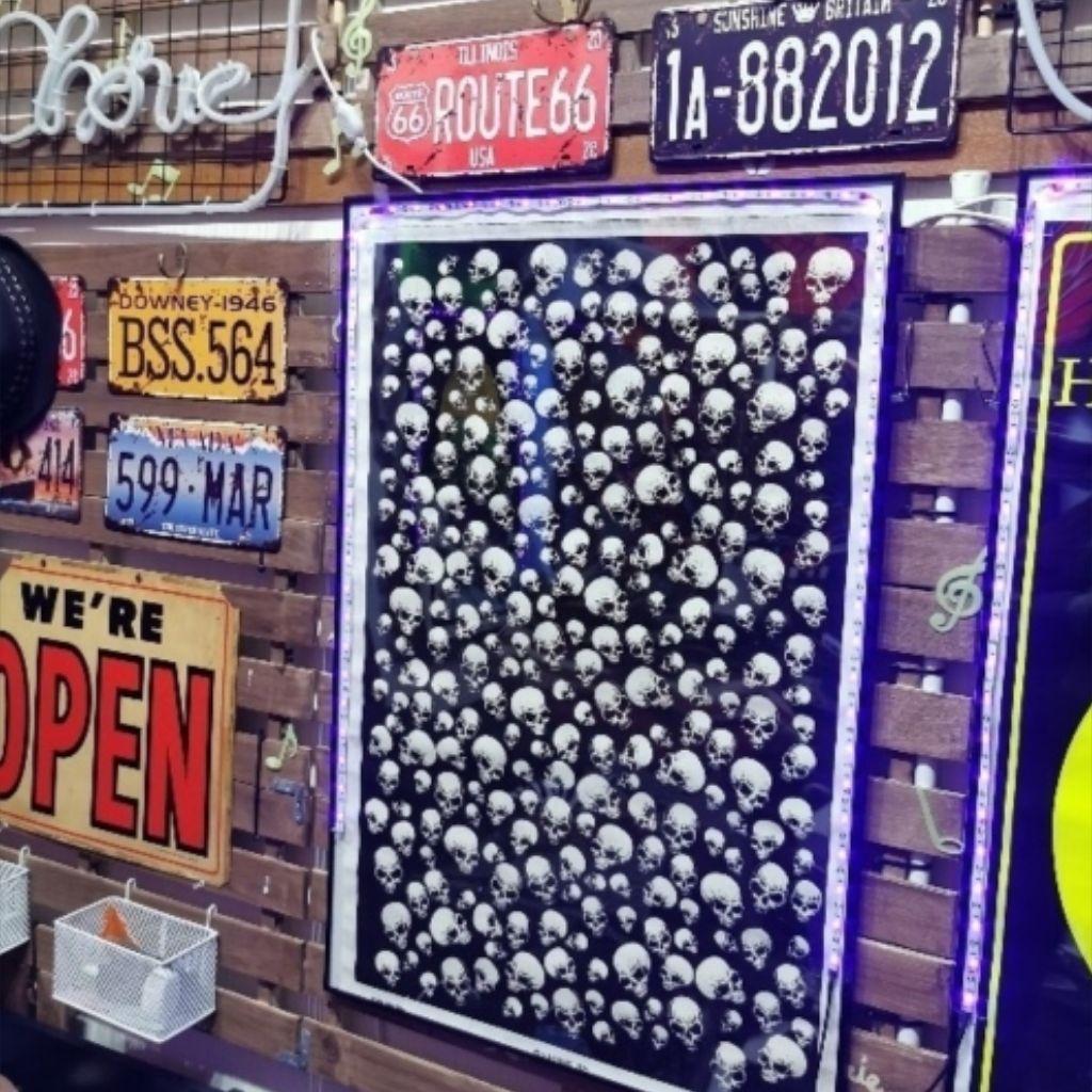 90s ヴィンテージ　ブラックライトポスター　スカル　グロウ