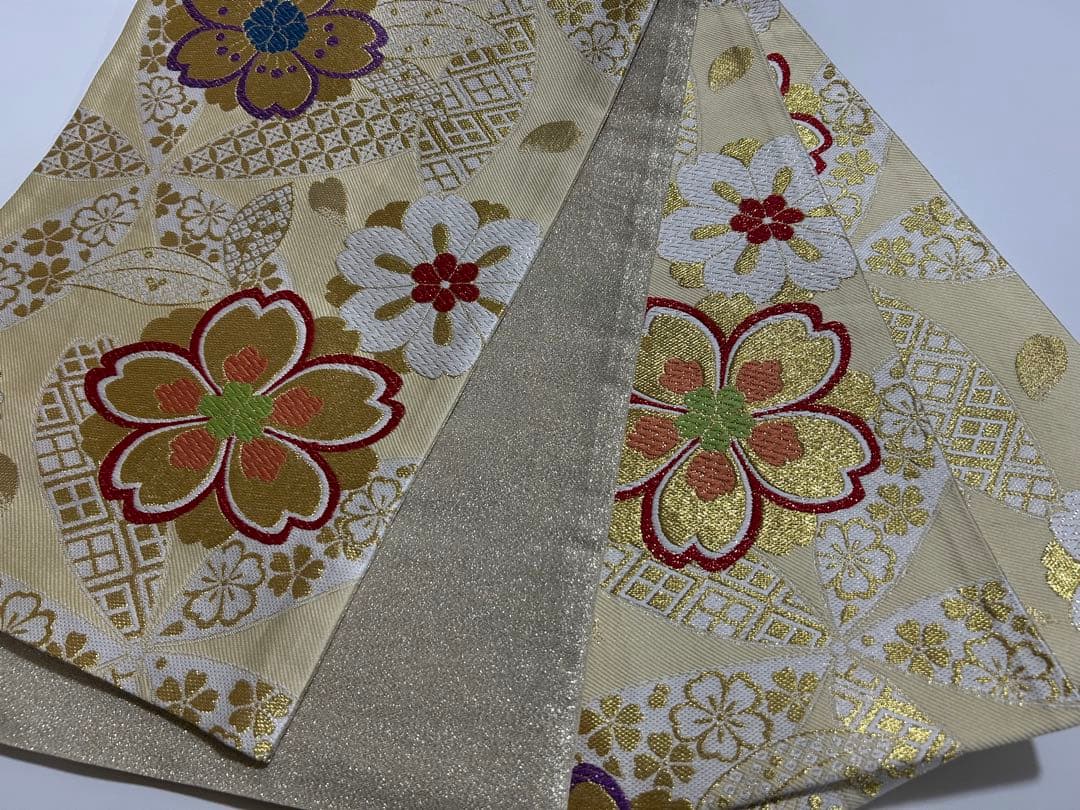 豪華振袖４点セット！！　きぬたや？　総絞り　花柄　１９７