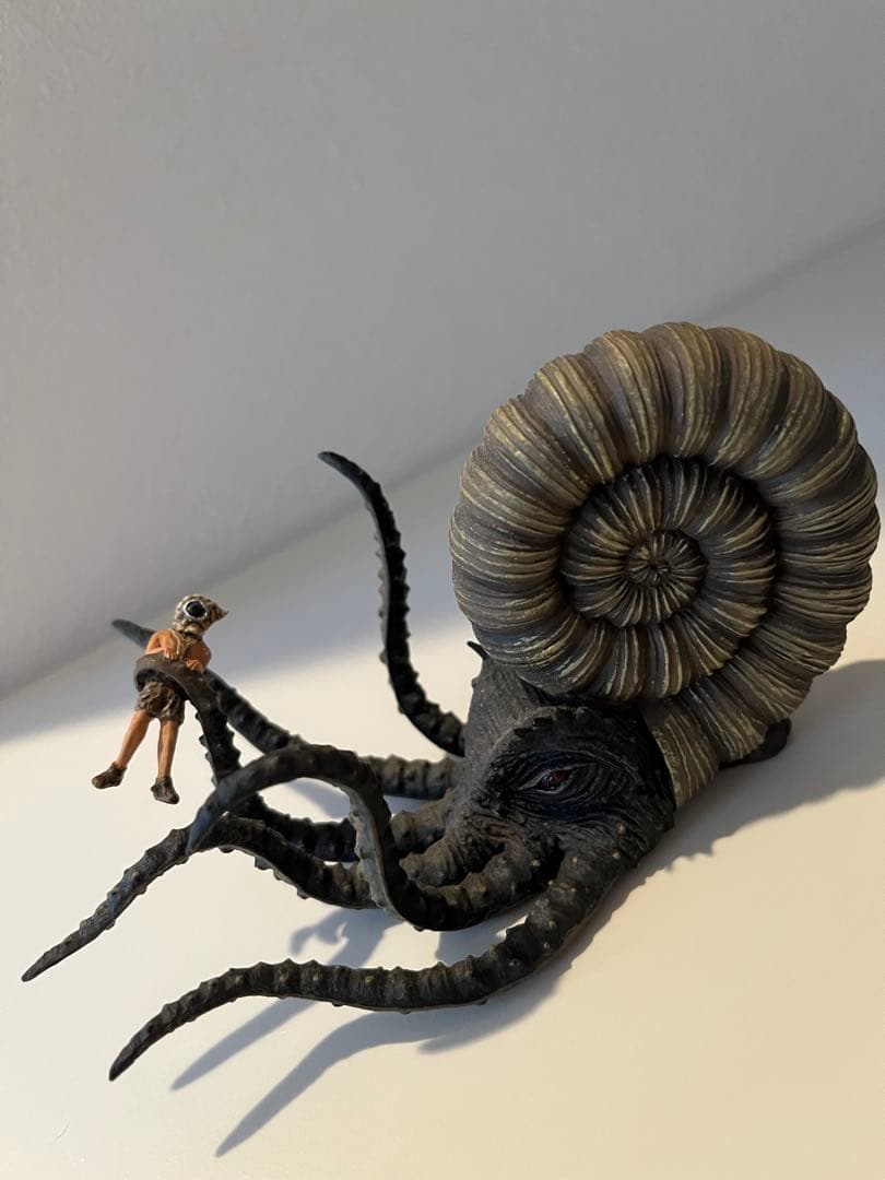 巨大アンモナイトフィギュア　特撮レアもの