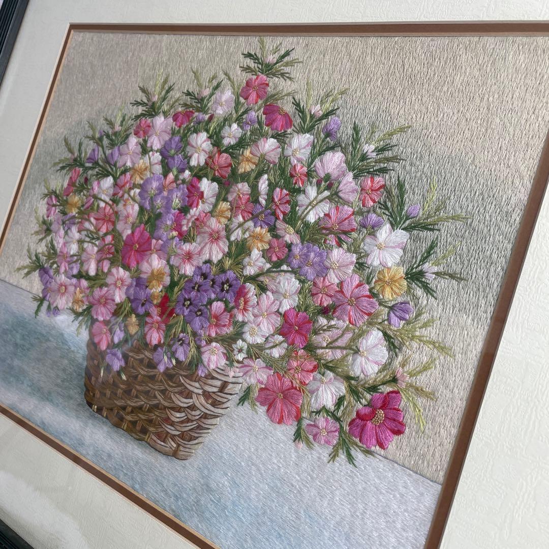 ベトナム刺繍絵、コスモス刺繍画、グエン.クオック.スゥ氏作、額入り