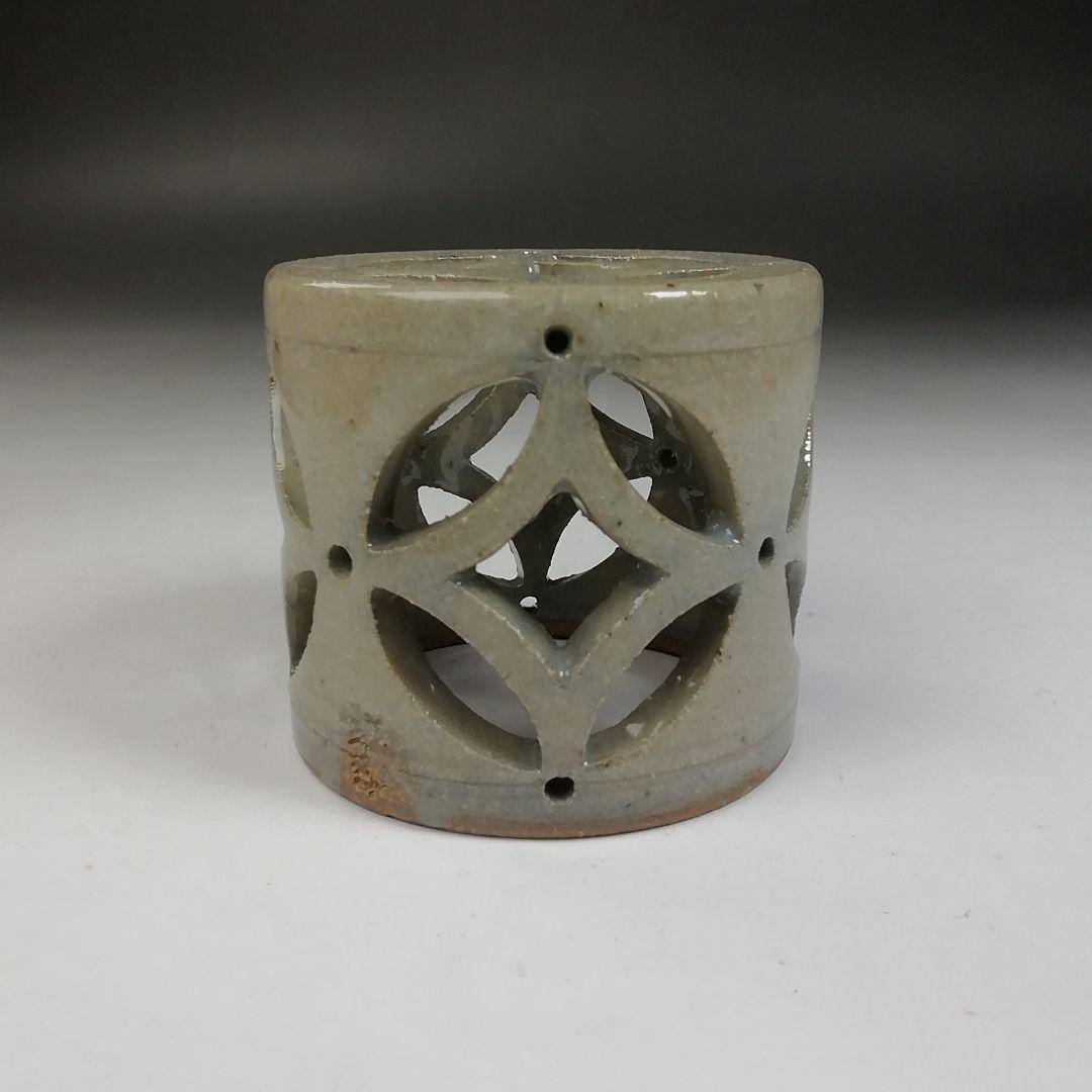 Ｗ１２３　蓋置　『七宝透かし』『小久慈窯 造』　共箱　茶道具