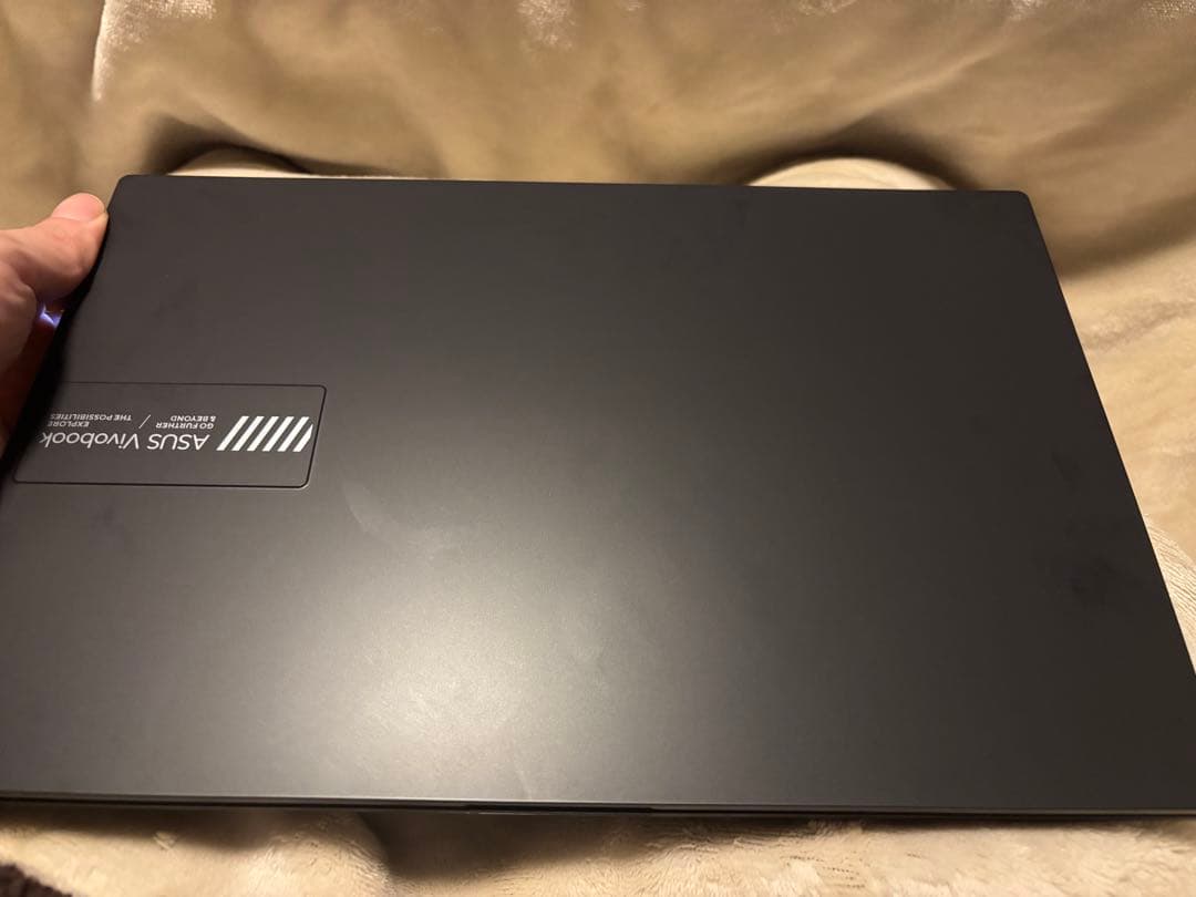 ASUS Vivobook E1404F ノートPC