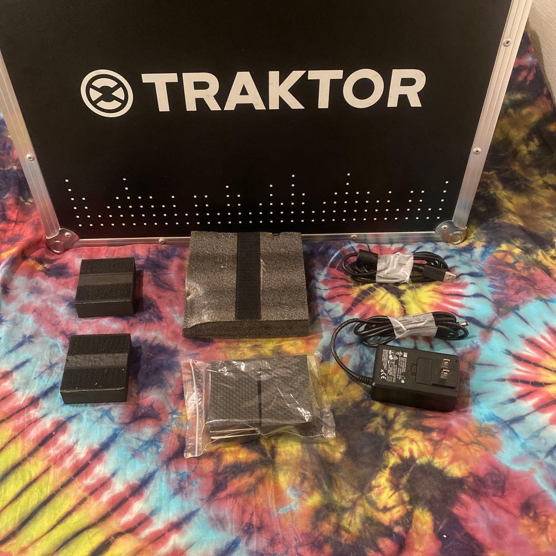 Traktor s5 DJコントローラー　専用ケース付き