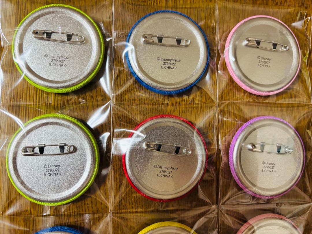 【全15種】ディズニー刺繍缶バッジ２　コンプリートセット