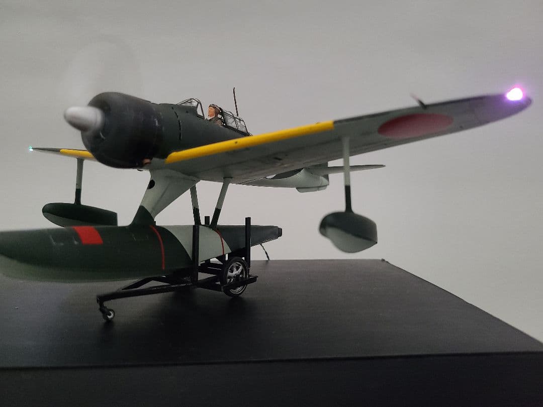 日本海軍二式水上戦闘機 タミヤ1/48完成品