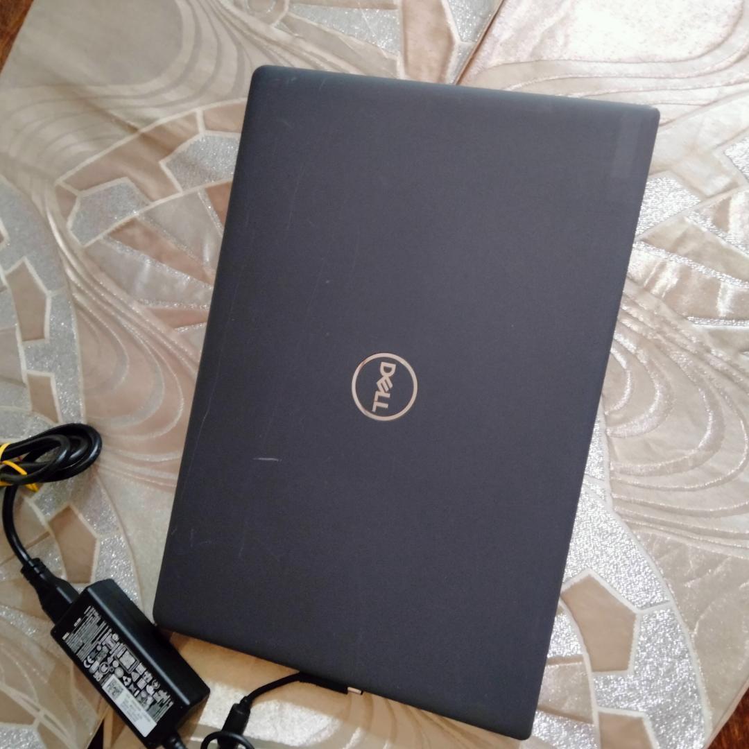 DELL 15インチ ★10世代 i5 256G 8G ★ 1920x1080